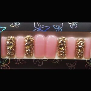 Elegant Pink and Gold Embellished False Nails